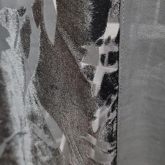 Cabi short sleeve blouse Size S - Picture 4 of 11